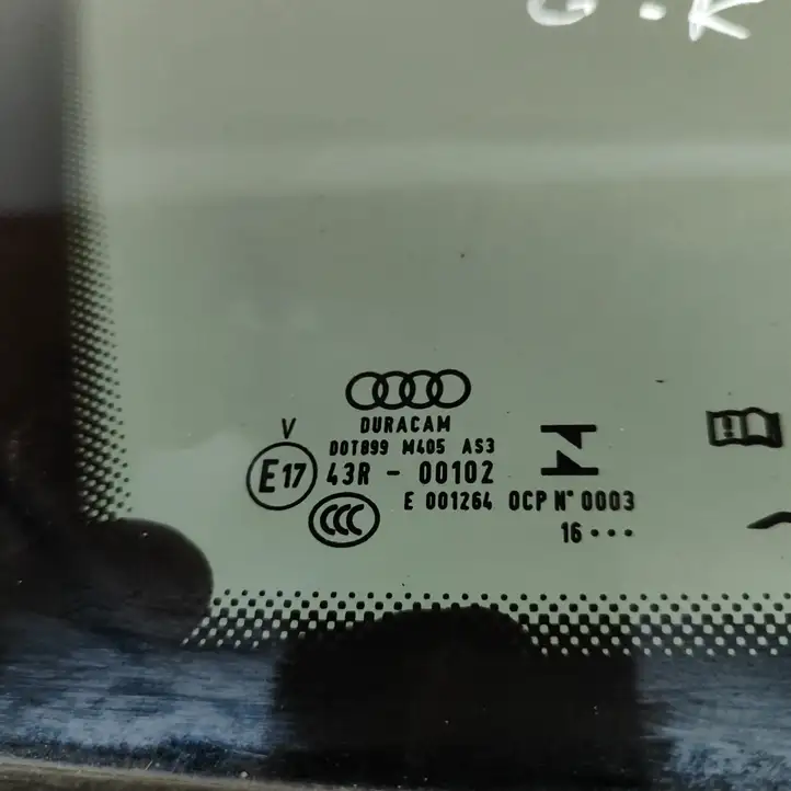 Audi A5 (2016 - ) 8W8845207A Заднее боковое стекло — фото 4