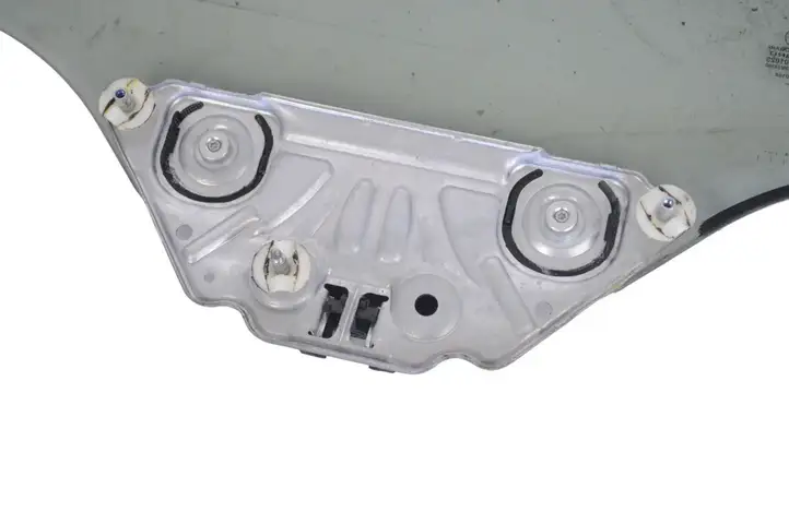 BMW 4 F32 F33 (2013 - 2017) 43R001025 Заднее боковое стекло — фото 4
