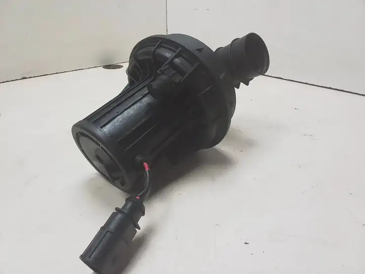 Audi A3/S3 8L (2000 - 2003) 022959253 Насос вторичного воздуха — фото 4