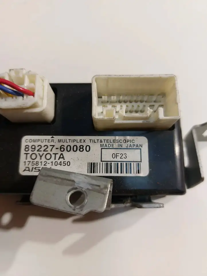 Toyota Land Cruiser (J150) (2009 - ) 8922760080 Датчик угла поворота руля — фото 3