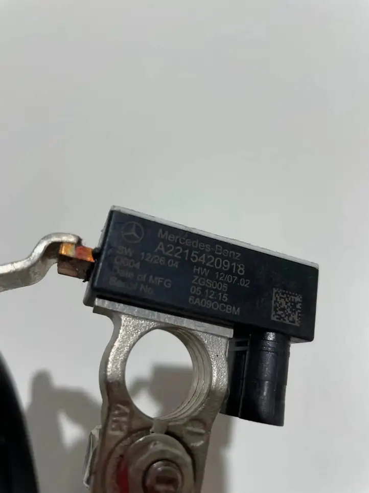 Mercedes-Benz S W222 (2013 - ) A2215420918 Минусовой провод аккумулятора — фото 3