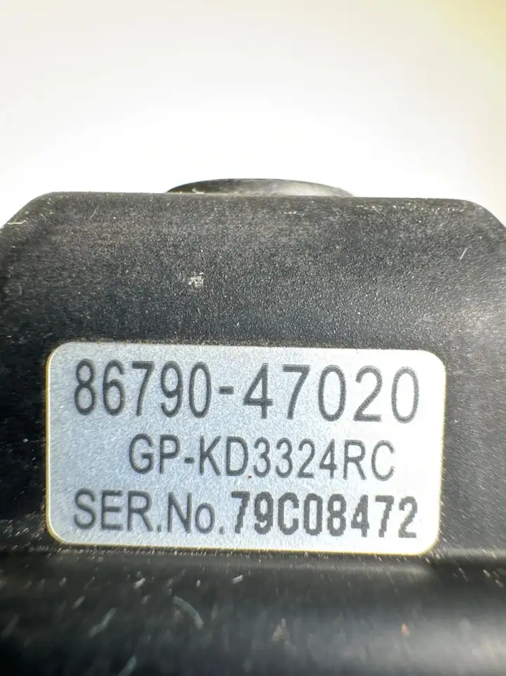 Toyota Prius (XW20) (2003 - 2009) 8679047020 Видеокамера заднего вида — фото 3
