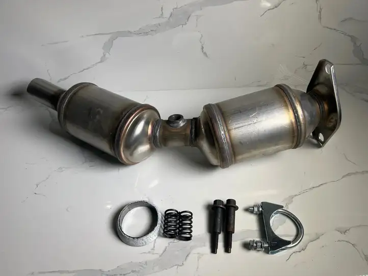 Toyota Prius (XW30) (2009 - 2015) Катализатор / DPF / FAP — фото 1