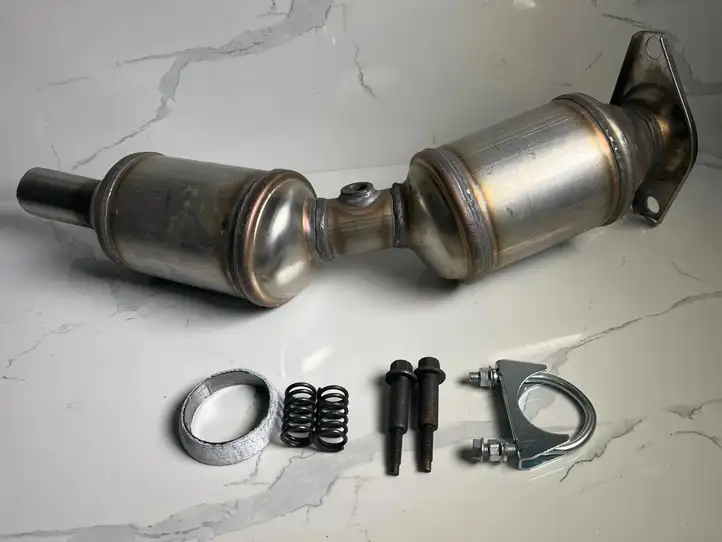 Toyota Prius (XW30) (2009 - 2015) Катализатор / DPF / FAP — фото 1