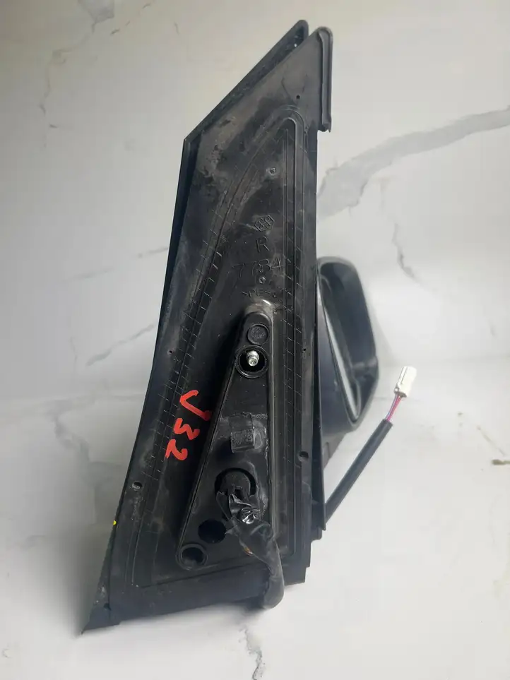 Toyota Prius (XW20) (2003 - 2009) Боковое зеркало с электроприводом — фото 2