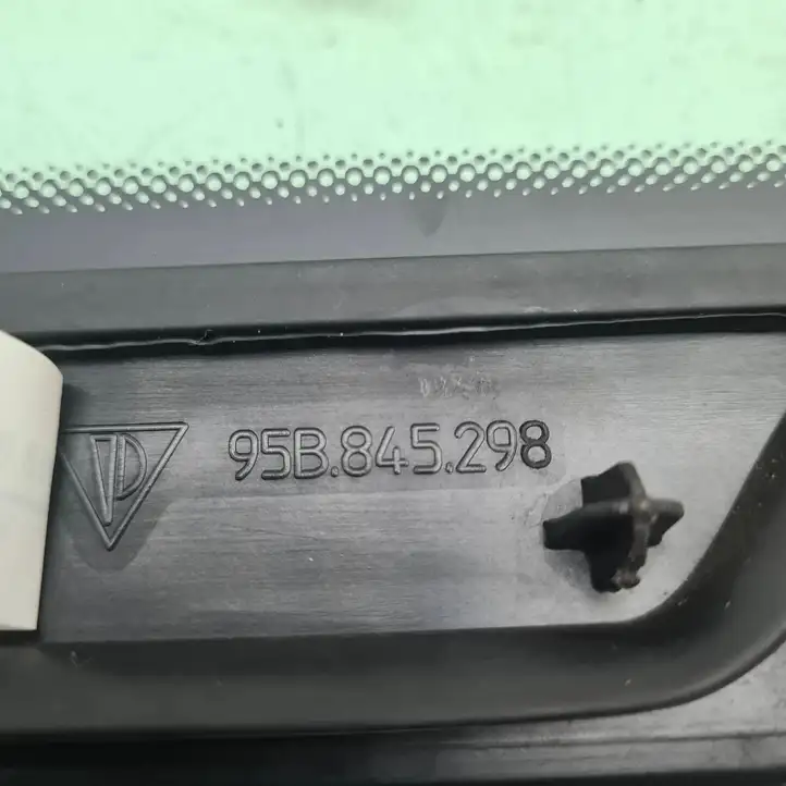 Porsche Macan (95B) (2014 - 2018) 95B845298 Заднее боковое стекло — фото 8