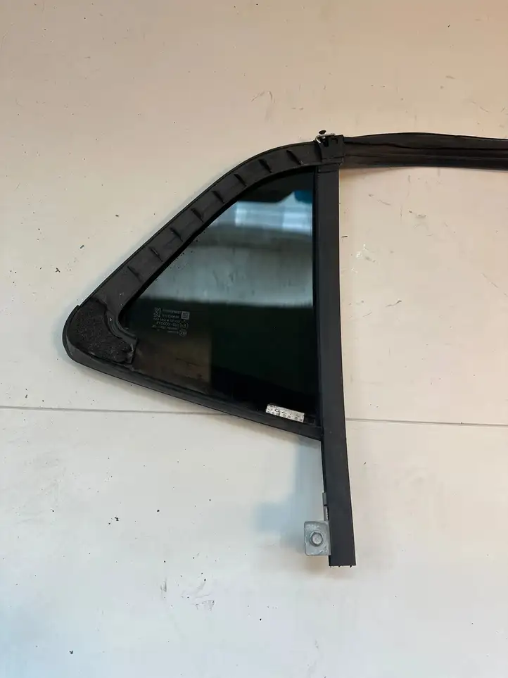 Buick Encore I (2012 - 2019) 43R000074 Форточка двери — фото 3