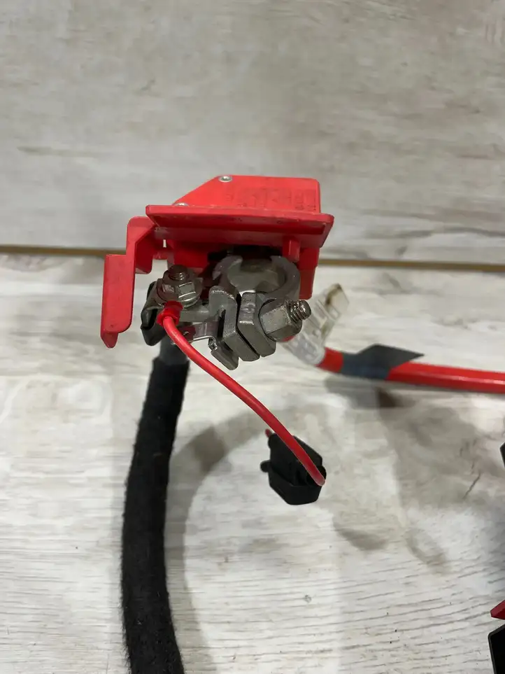 BMW X5 F15 (2013 - 2017) 9322056 Плюсовой провод аккумулятора — фото 5