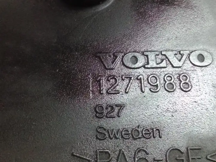 Volvo S60 (2000 - 2004) 1271988 Шланг сапуна — фото 3