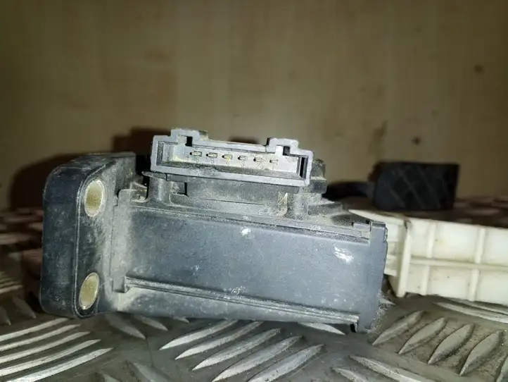 Volkswagen Golf IV (1998 - 2005) 0281002348 Педаль акселератора — фото 6