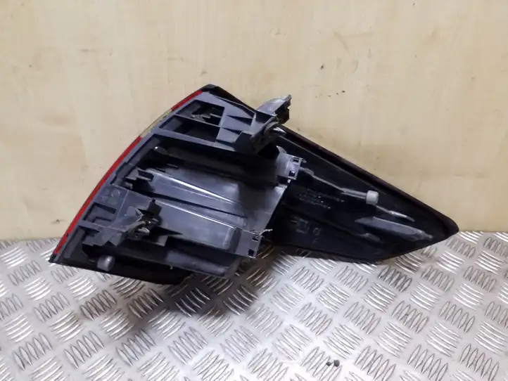 Citroen C4 I Picasso (2006 - 2013) 9673164880 Задний фонарь в кузове — фото 2