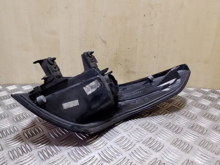 Citroen C4 I Picasso (2006 - 2013) 9673164880 Задний фонарь в кузове — фото 5