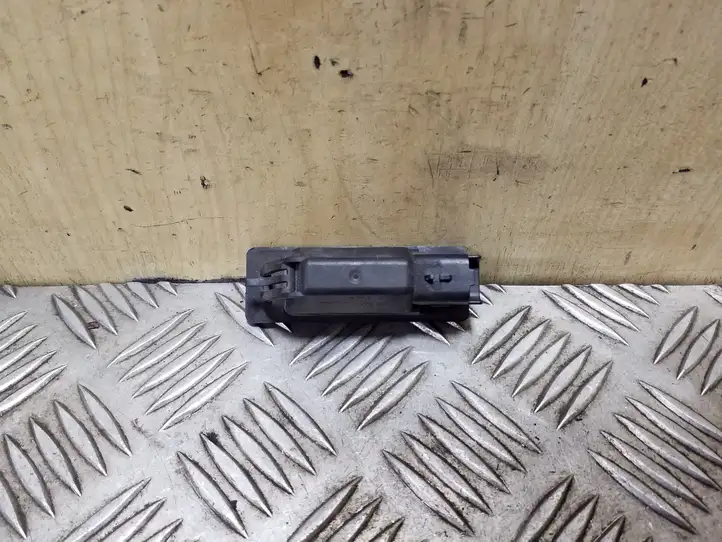 Citroen C4 I Picasso (2006 - 2013) 9688349480 Подсветка номера — фото 3