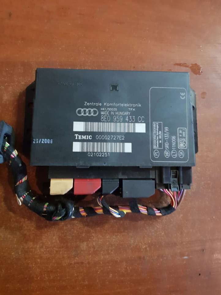 8E0959433CC Audi A4 S4 B7 8E 8H Komforto modulis