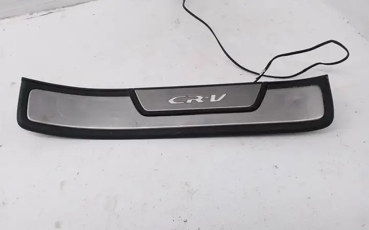 Honda CR-V (2012 - 2016) 213080814 Внутренняя отделка переднего порога — фото 2