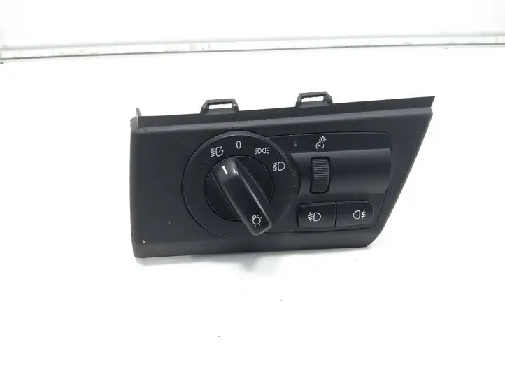 BMW X3 E83 (2003 - 2010) 3420276 Включатель фонарей — фото 1