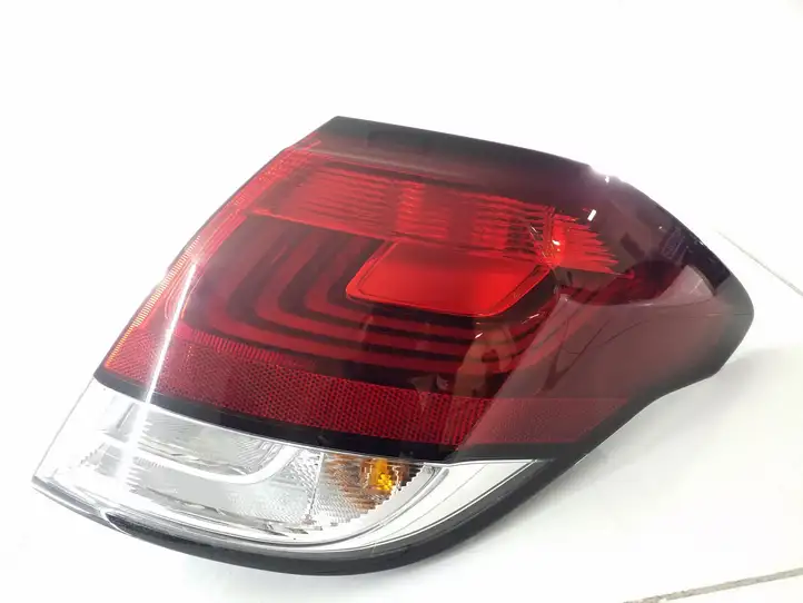 Citroen C4 (2011 - 2016) 9808624380 Задний фонарь в кузове — фото 1