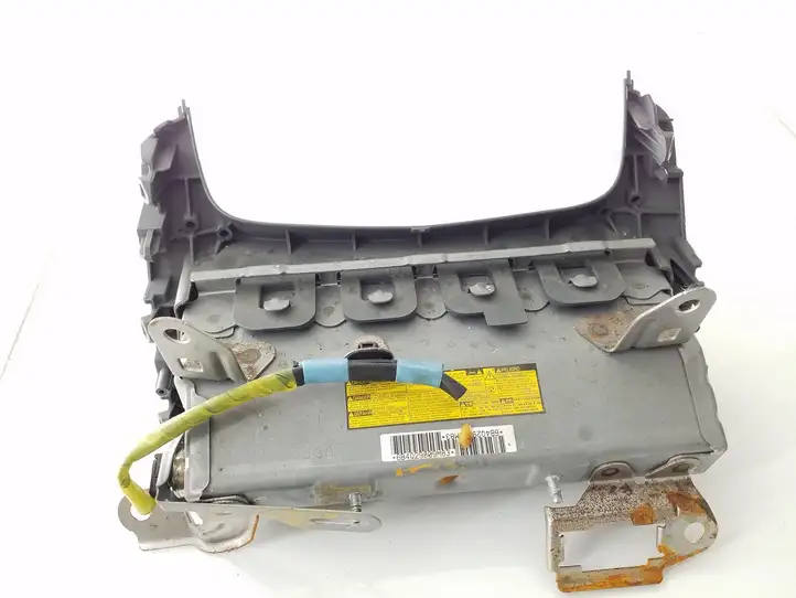 Toyota Prius (XW30) (2009 - 2015) Подушка безопасности пассажира — фото 2