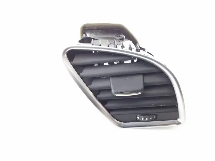 Audi A4 S4 B8 8K (2007 - 2011) 8T1820902B Боковой воздушный дефлектор — фото 1