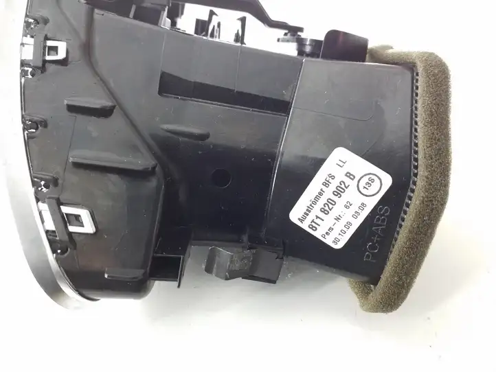 Audi A4 S4 B8 8K (2007 - 2011) 8T1820902B Боковой воздушный дефлектор — фото 3