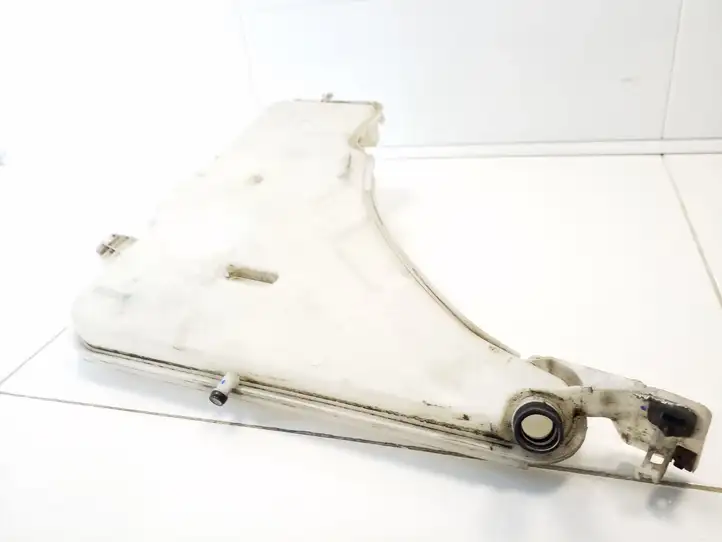 BMW 1 F20 F21 (2011 - 2019) 724167509 Бачок омывателя стекла — фото 3