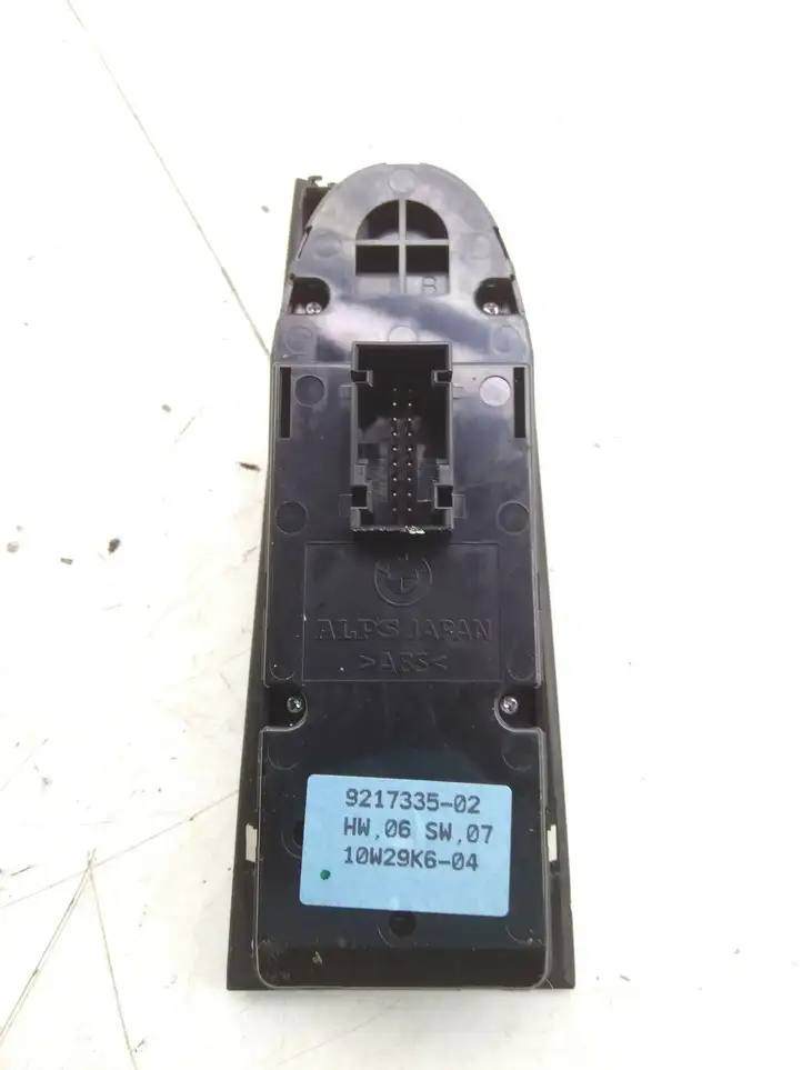 BMW 3 E90 E91 (2005 - 2012) 921733502 Кнопка стеклоподъемников — фото 2