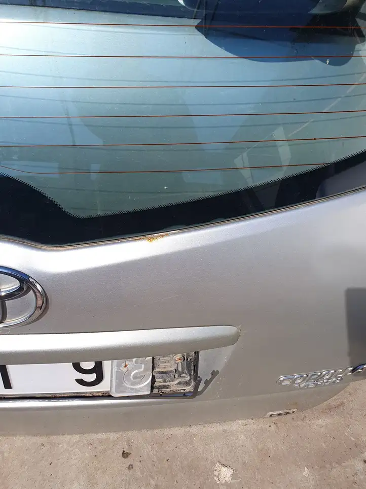 Toyota Corolla Verso AR10 (2004 - 2009) Крышка багажника — фото 8