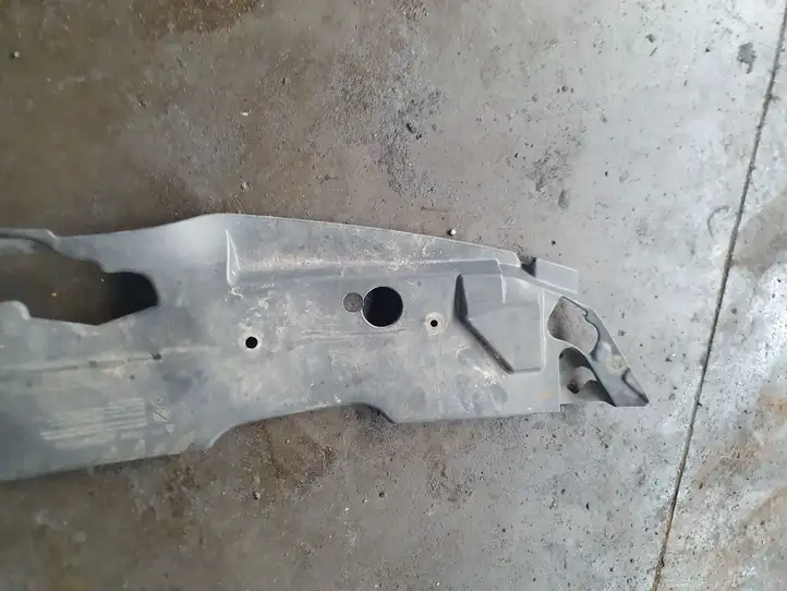 Toyota Corolla Verso AR10 (2004 - 2009) 532890F010 Облицовка радиатора — фото 4