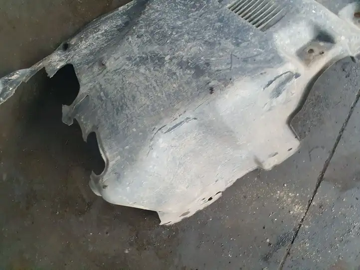Toyota Corolla Verso AR10 (2004 - 2009) 514090F010LH Защита двигателя — фото 2