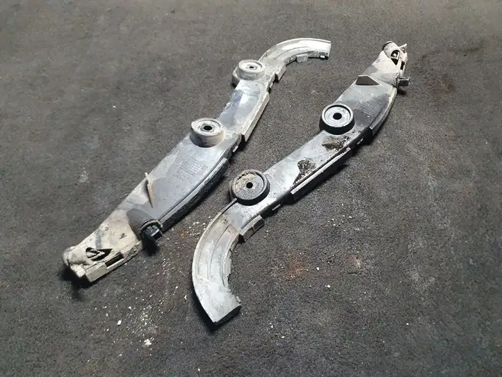 Toyota Corolla Verso AR10 (2004 - 2009) 525760F010 Кронштейн заднего бампера — фото 1