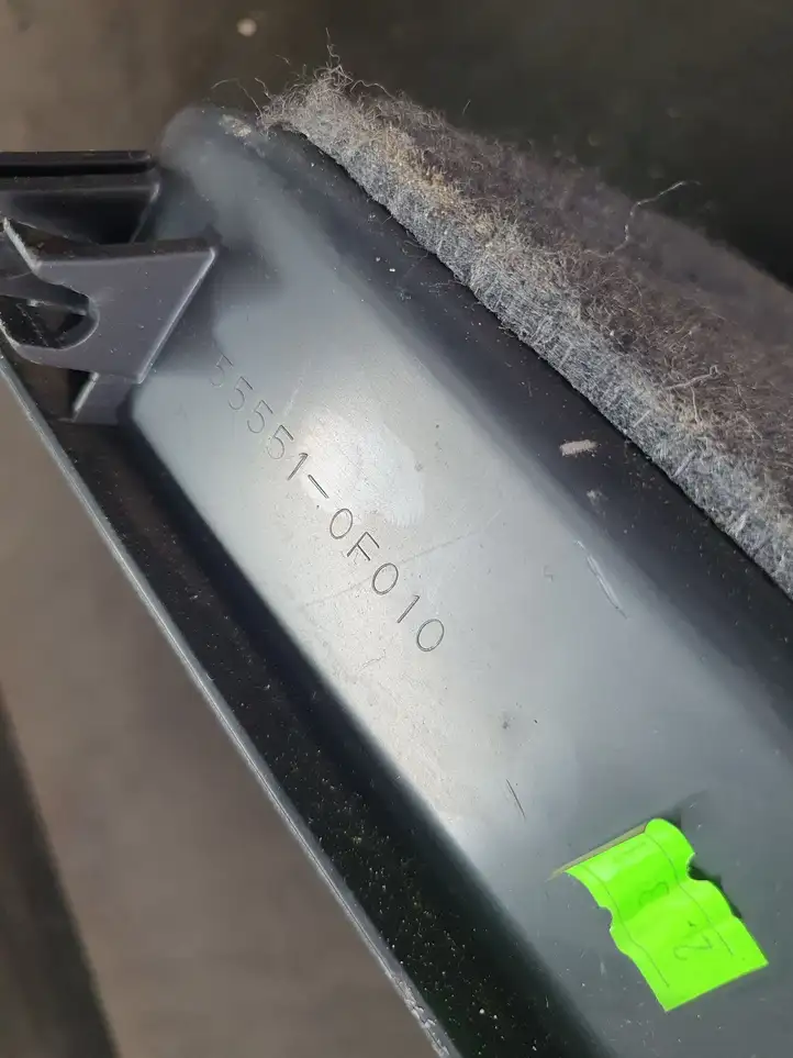 Toyota Corolla Verso AR10 (2004 - 2009) 555510F010 Вещевой ящик — фото 9