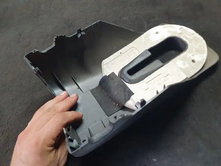 Toyota Corolla Verso AR10 (2004 - 2009) 45240F010 Обшивка рулевой колонки — фото 3