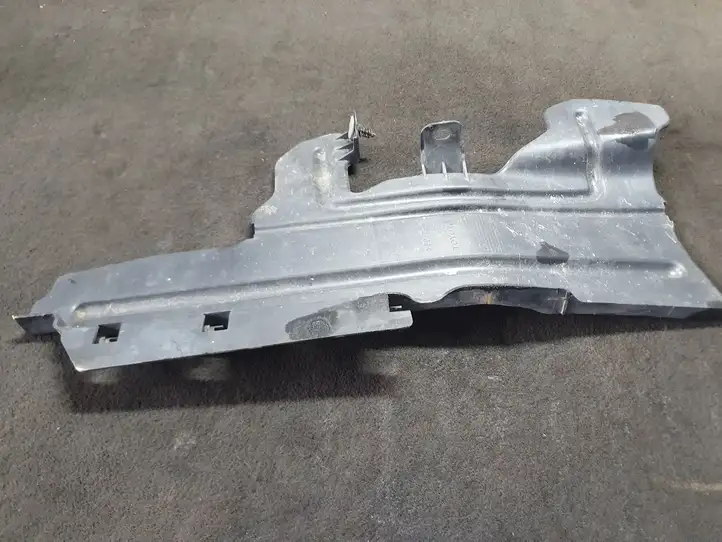 Toyota Corolla Verso AR10 (2004 - 2009) 532860F010 Дефлектор воздуха — фото 1