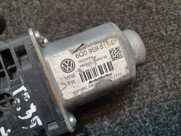Volkswagen Polo (2001 - 2005) 6Q0959811C Стеклоподъемник задней двери — фото 5