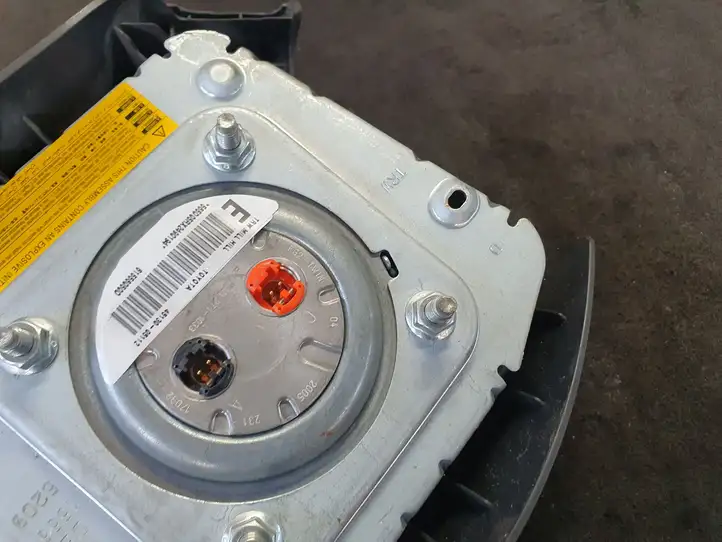 Toyota Avensis T250 (2003 - 2006) 615560500 Подушка безопасности руля — фото 2
