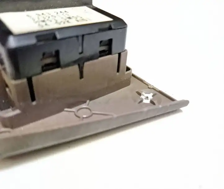 BMW 5 E60 E61 (2004 - 2010) 6943244 Кнопка стеклоподъемников — фото 5
