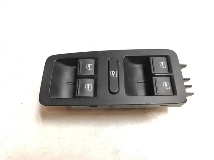 Volkswagen PASSAT B7 USA (2012 - 2016) 561867375 Блок кнопок стеклоподъемников — фото 1