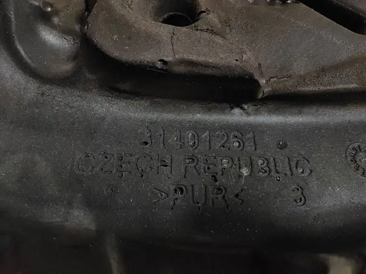 Volvo S60 (2013 - 2018) 31401261 Крышка двигателя декоративная — фото 4