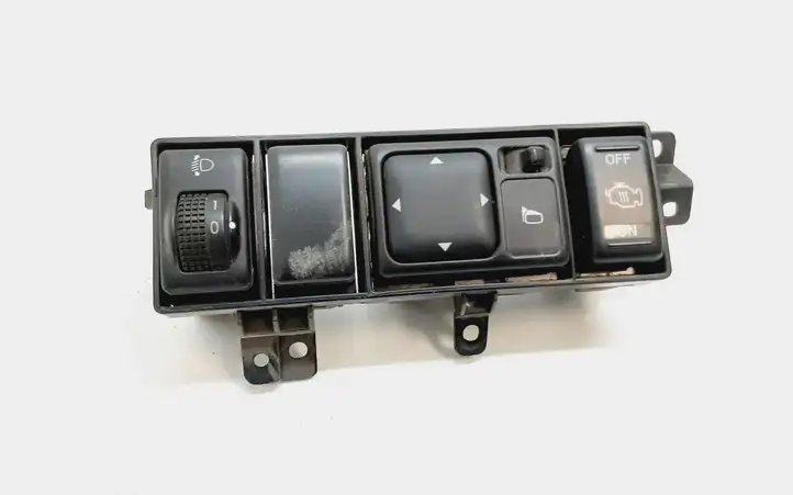 Nissan Navara D40 (2004 - 2015) 68492EB300 Другие включатели / ручки/ переключатели — фото 1