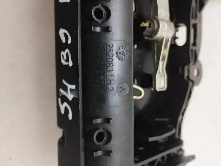 Audi A4 S4 B9 8W (2019 - ) 8W01837811A Наружная ручка задней двери — фото 2