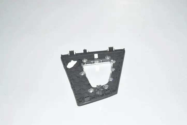 BMW 3 F30 F35 F31 (2012 - 2018) 9258318 Рамка рычага КПП — фото 2