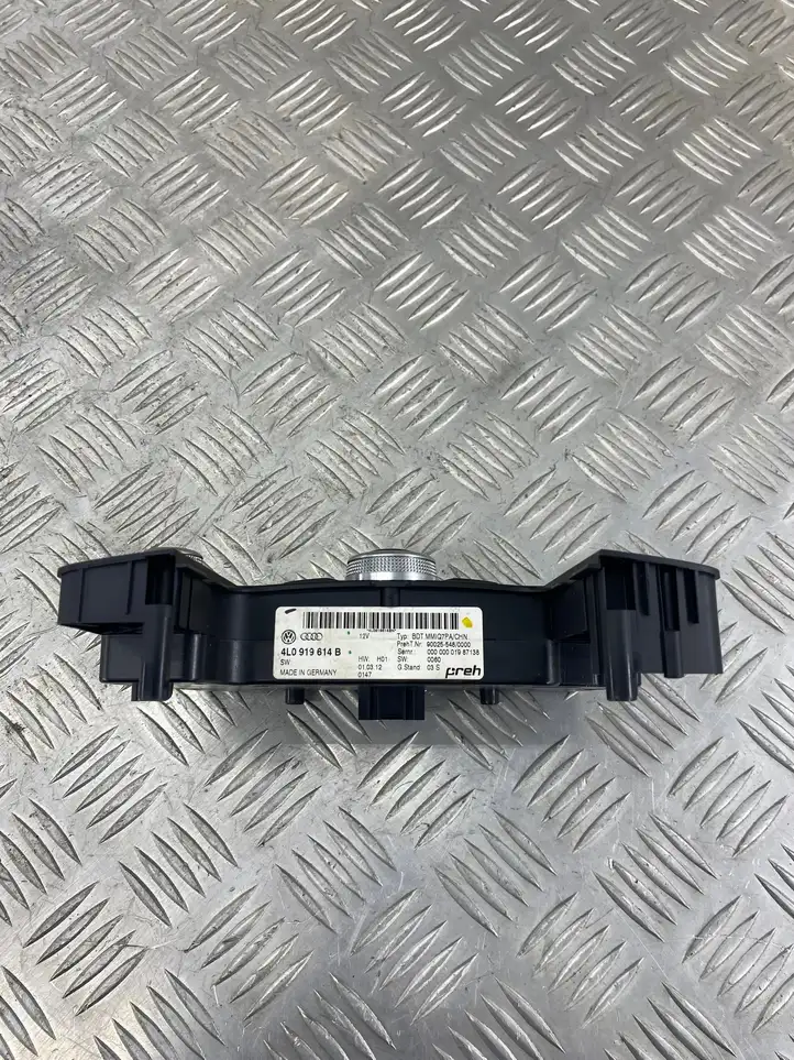 Audi Q7 4L (2009 - 2015) 4L0919614B Контроллер мультимедийной системы — фото 4