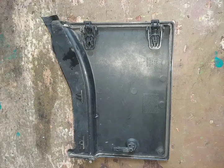 Volvo S60 (2010 - 2013) 31202084 Крышка ящика аккумулятора — фото 2