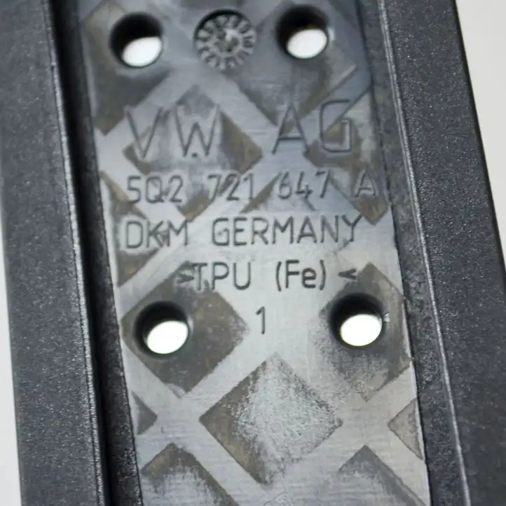 Audi A3/S3 8V (2012 - 2016) 5Q0723131A Прочие внешние детали — фото 4
