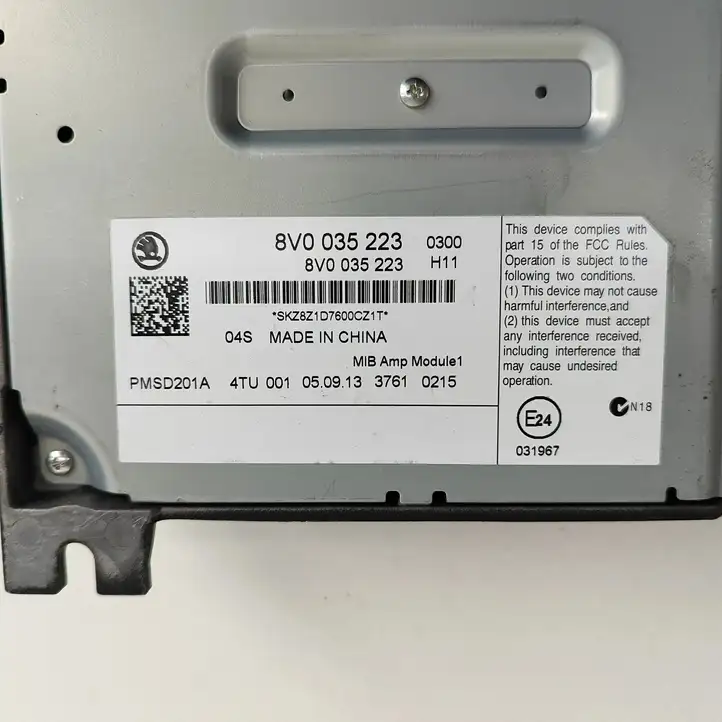 Skoda Octavia Mk3 (5E) (2013 - 2019) 8V0035223 Усилитель звука — фото 7