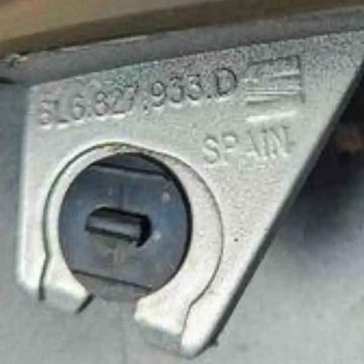 Seat Ibiza III (6L) (2002 - 2008) 6l6827933d Спойлер заднего стекла — фото 6
