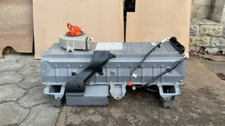 Lexus GS 300 350 430 450h (2007 - 2011) 2344P33001 Аккумулятор гибридного / электрического автомобиля — фото 1