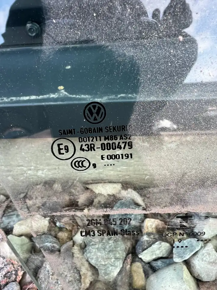 Volkswagen T-Cross (2017 - ) 2GM845202 Стекло передней двери — фото 2