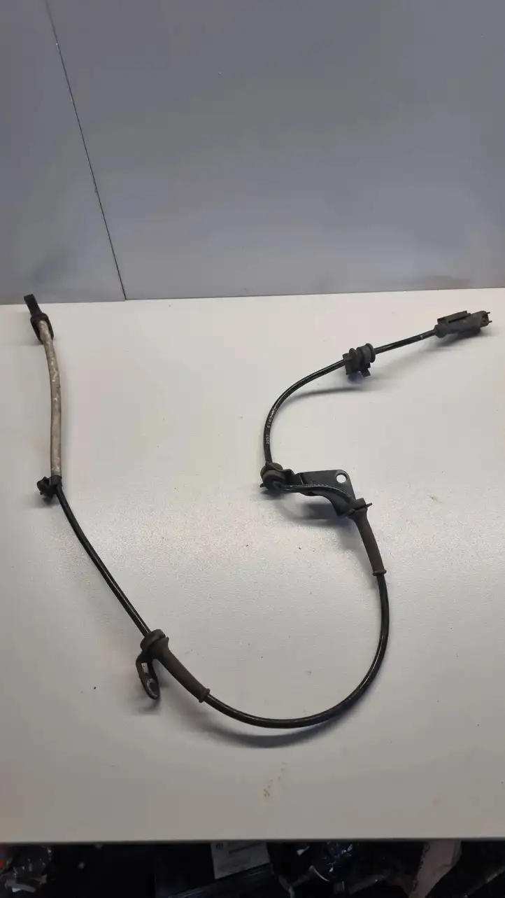 Tesla Model S (2016 - 2021) 103779900B Проводка переднего датчика ABS — фото 1