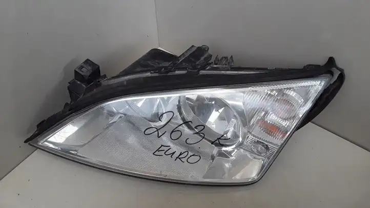 Ford Mondeo Mk III (2000 - 2007) 1S7113006AJ Передняя фара — фото 1